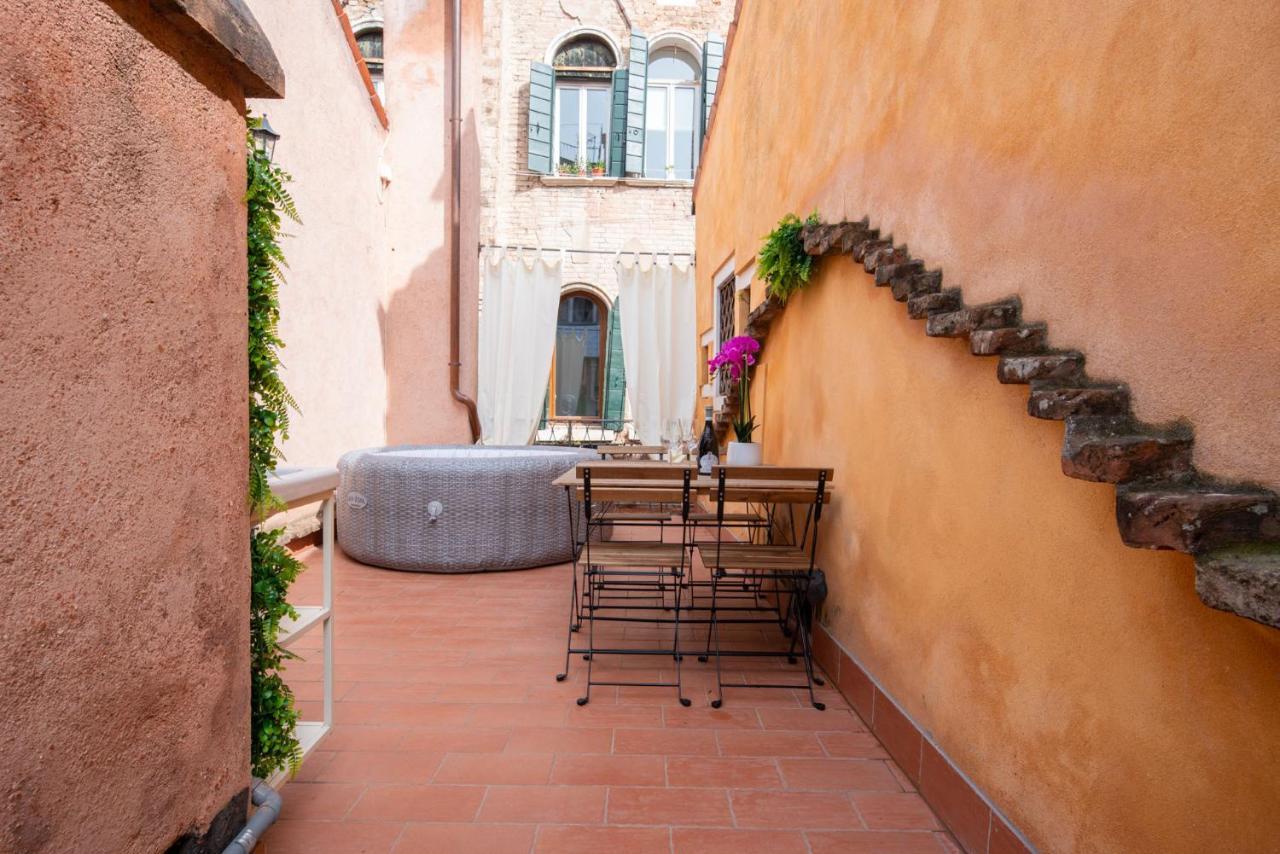 Suite Rava - San Marco With Pool Venetië Buitenkant foto