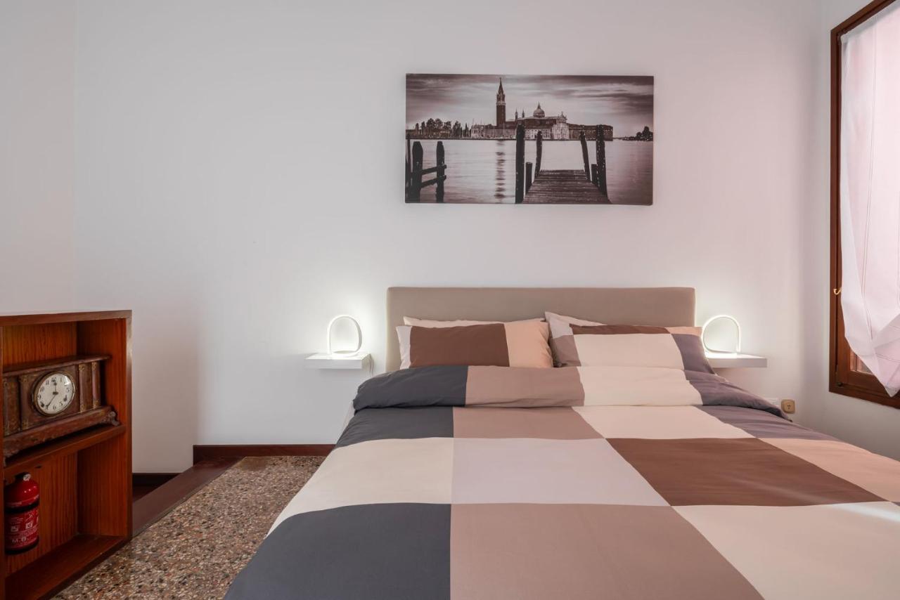 Suite Rava - San Marco With Pool Venetië Buitenkant foto