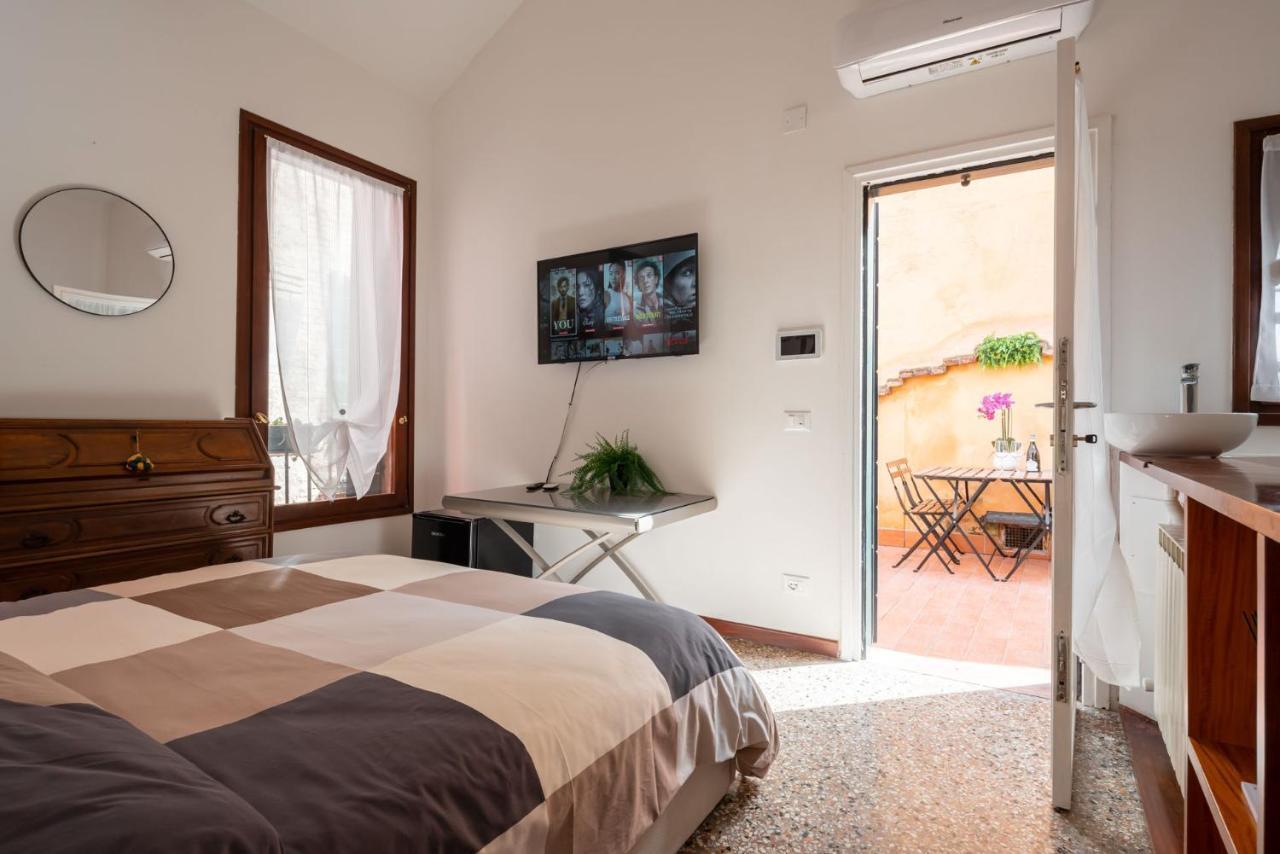 Suite Rava - San Marco With Pool Venetië Buitenkant foto