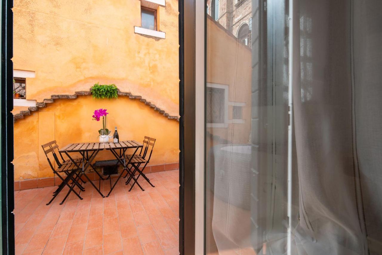 Suite Rava - San Marco With Pool Venetië Buitenkant foto